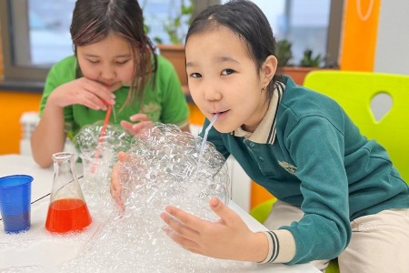 Юные химики